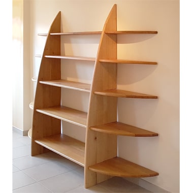 Bibliothèque sur mesure en chêne massif Voile par Essentia Mobilia