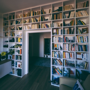 Décoration murale avec des livres - Mur de livres