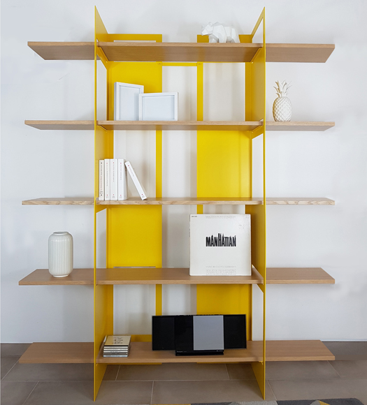Bibliothèque bois et métal jaune chêne massif sur mesure Pixel