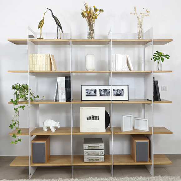 Grande bibliothèque sur mesure en bois et métal - Crystal par Essentia Mobilia