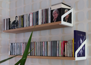 Etagère murale Proust bois massif pour les CD 2