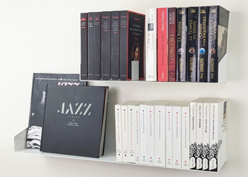 Etagère murale Delta+ avec des livres 3