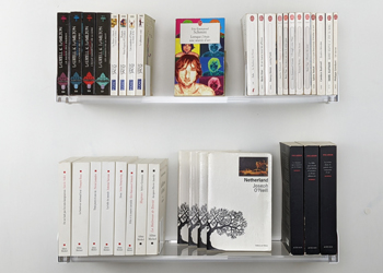 Etagères transparentes Gamma avec cale-livres blancs assortis 1